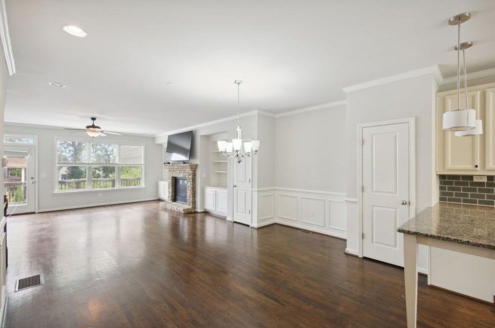 1405 Hawthorne Ave, Smyrna GA  30080-2137 exterior