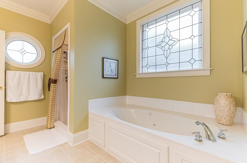 1035 Windsor Place Cir, Grayson GA  30017-4915 exterior