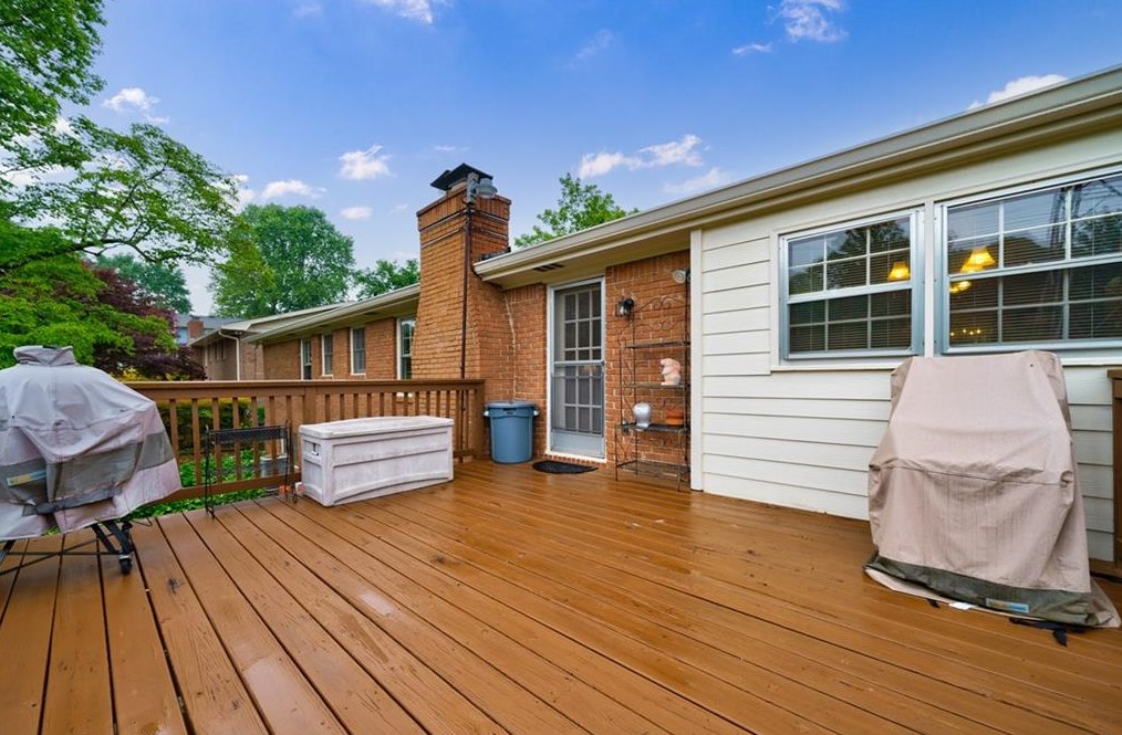 2559 Windwood Ct, Atlanta GA  30360-1443 exterior