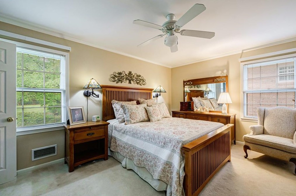 2559 Windwood Ct, Atlanta GA  30360-1443 exterior