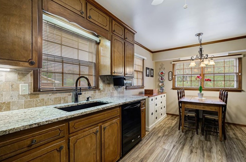 2559 Windwood Ct, Atlanta GA  30360-1443 exterior