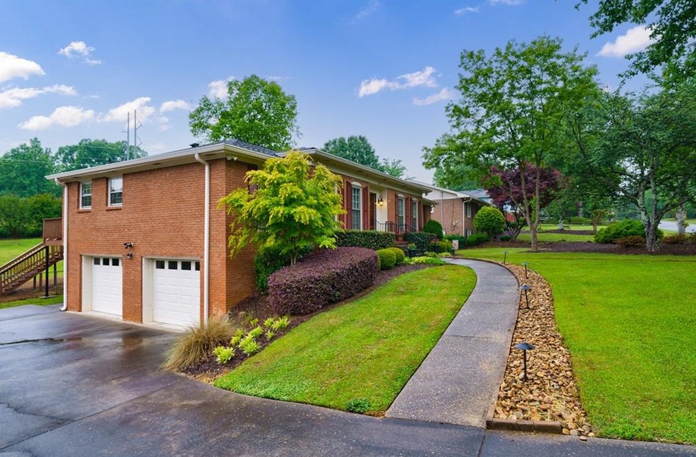 2559 Windwood Ct, Atlanta GA  30360-1443 exterior