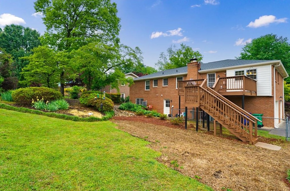 2559 Windwood Ct, Atlanta GA  30360-1443 exterior