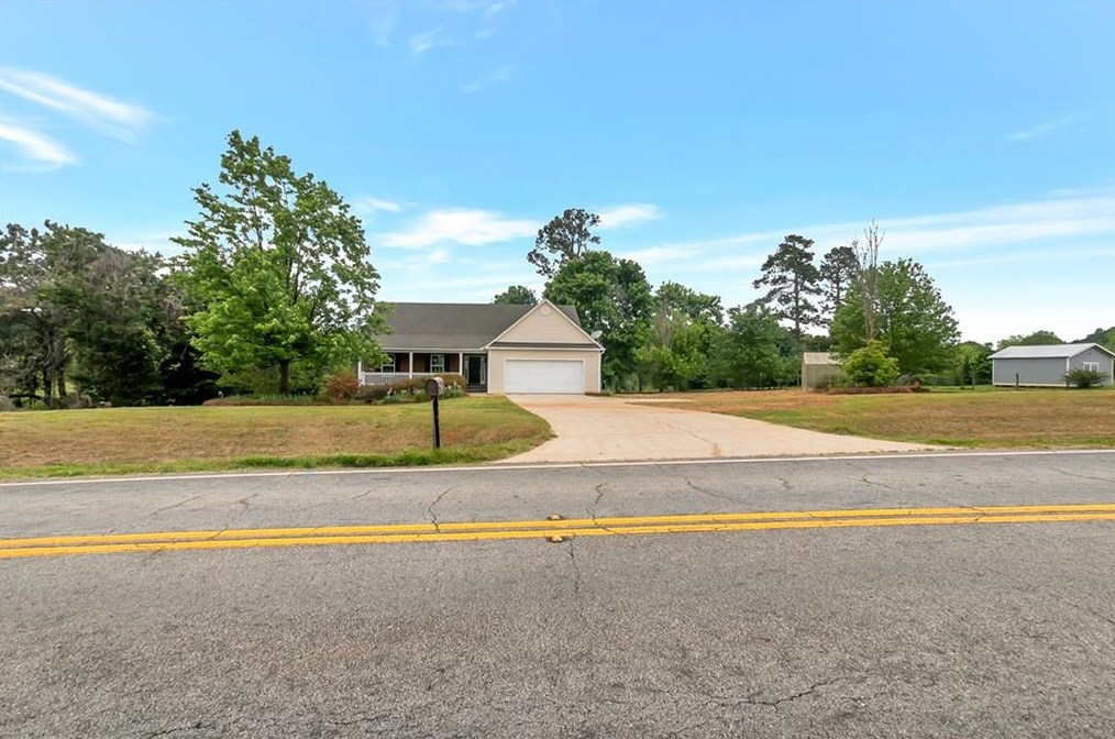 1060 Bethlehem Rd, Winder, GA 30680-4470