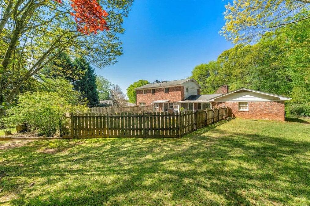 4887 Windwood Dr, Atlanta GA  30360-1657 exterior