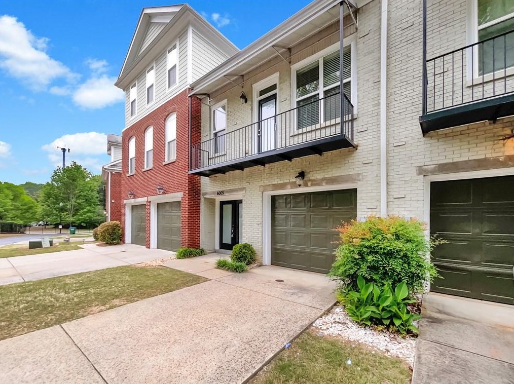 6005 Brookside Oak Cir, Norcross, GA 30093-1754