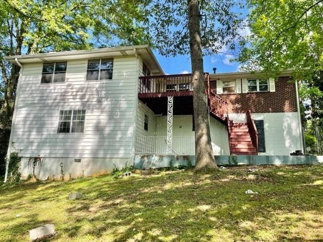 2633 Wood Valley Dr, Atlanta GA  30344-2243 exterior