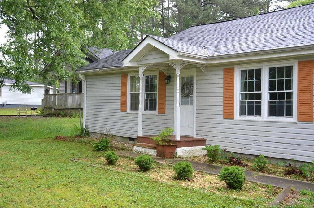 215 Marshall Ln, Rome, GA 30165-3739