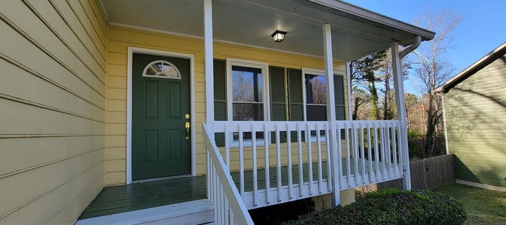 200 Wayside Dr, Lawrenceville GA  30046-5963 exterior