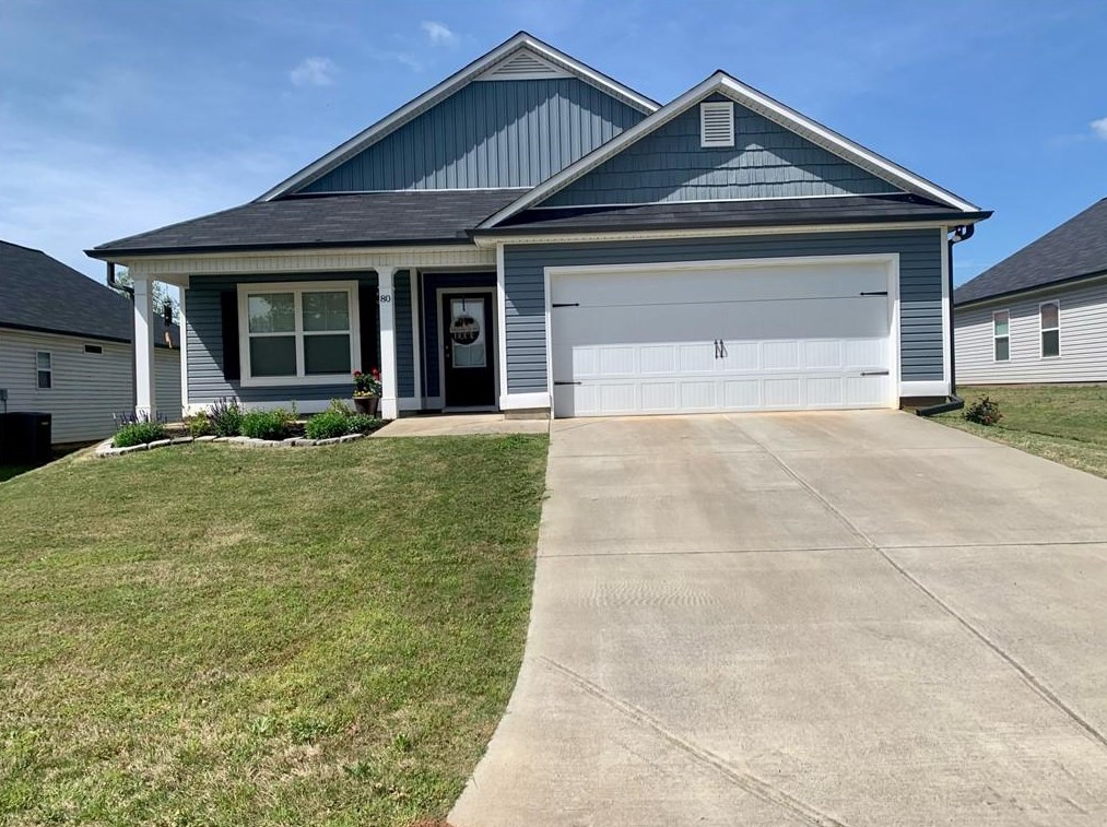 80 Crestview Dr, Carnesville, GA 30521