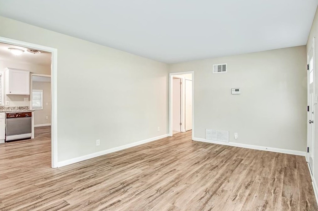 4450 Mercer Rd, Decatur GA  30035-1517 exterior