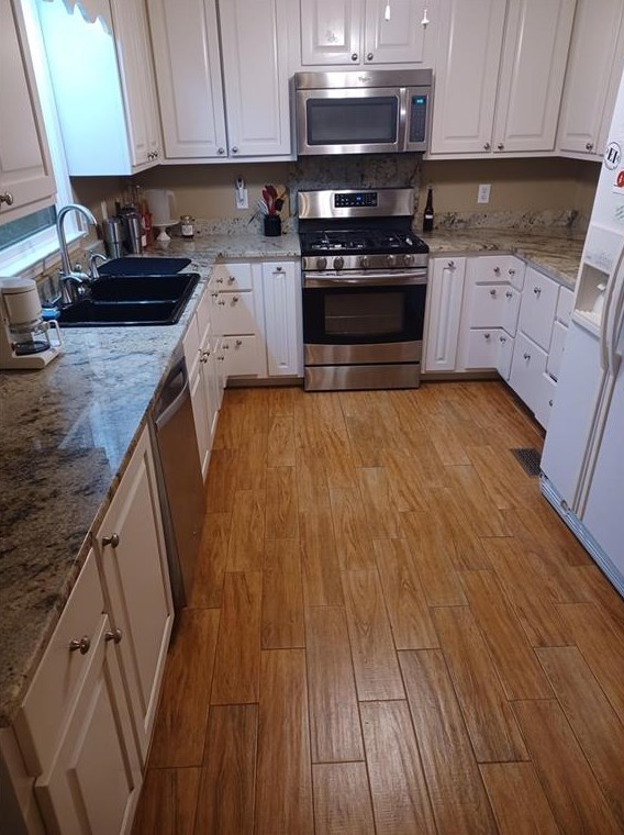 5140 Doubletree Dr, Cumming, GA 30040-9429