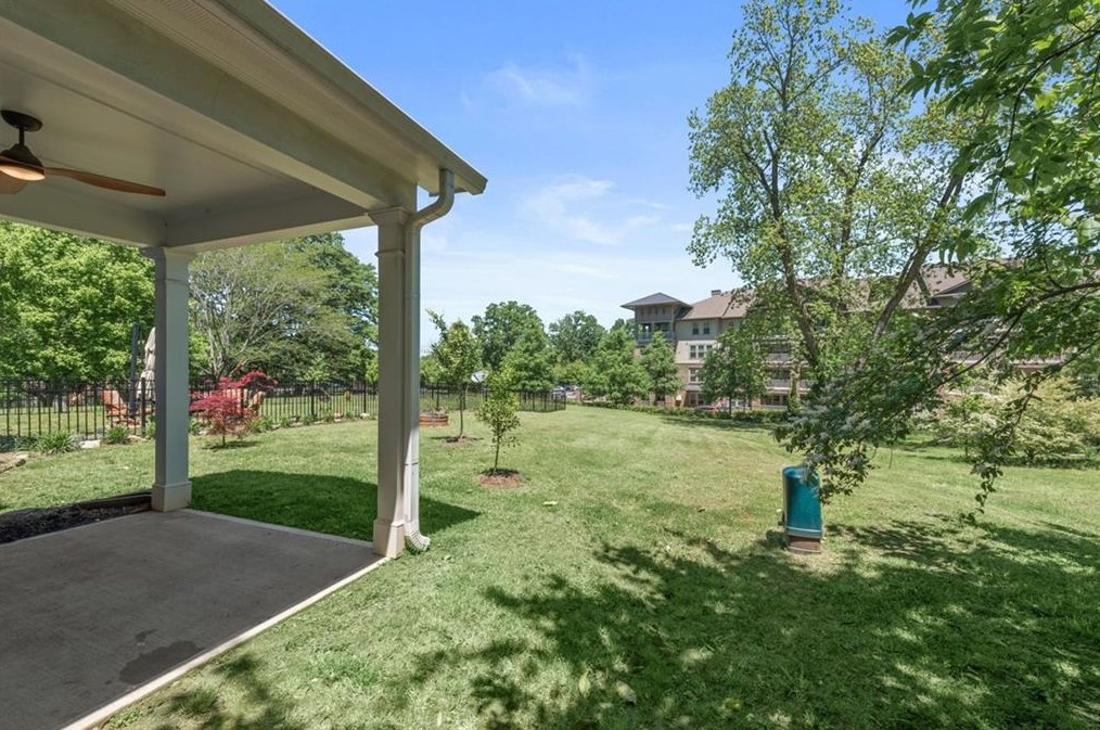4438 Northside Dr, Acworth GA  30101-4946 exterior