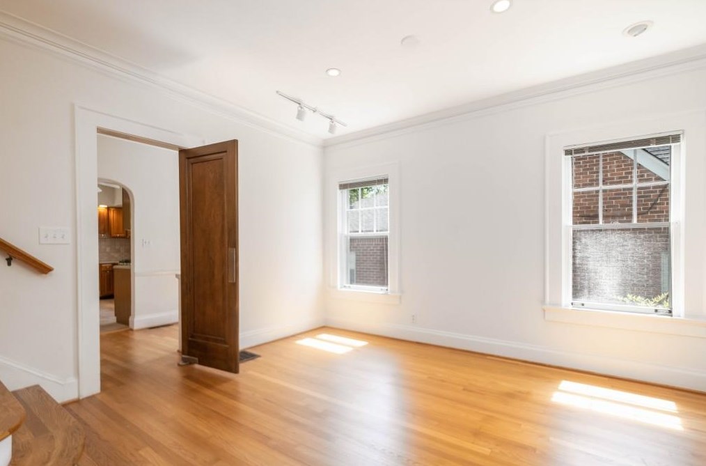 1148 Reeder Cir, Atlanta GA  30306-3311 exterior