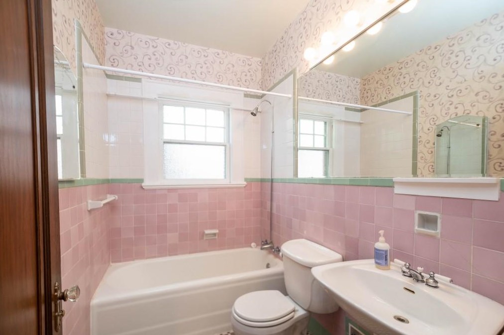 1148 Reeder Cir, Atlanta GA  30306-3311 exterior
