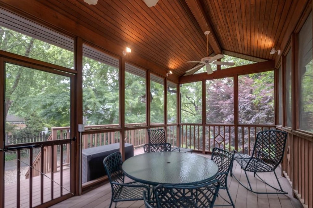 1148 Reeder Cir, Atlanta GA  30306-3311 exterior
