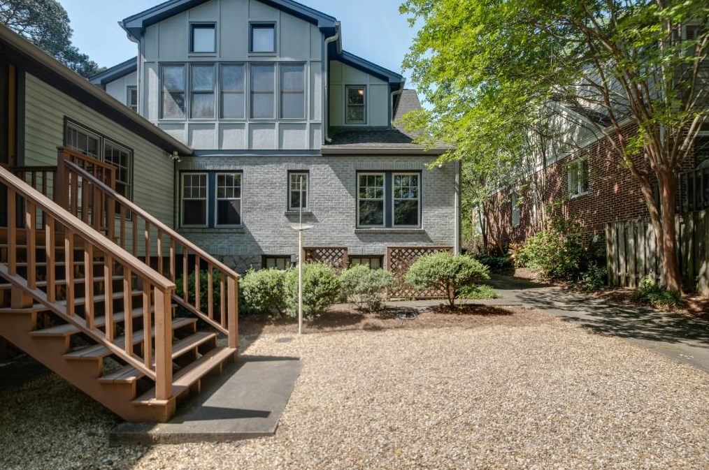 1148 Reeder Cir, Atlanta GA  30306-3311 exterior