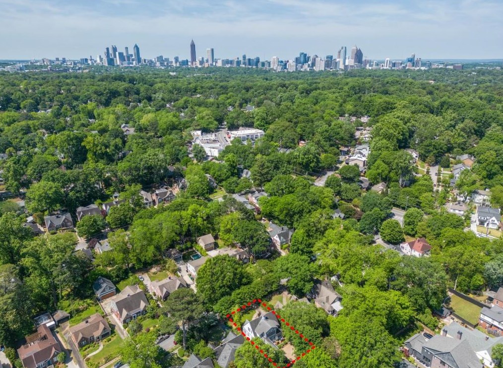 1148 Reeder Cir, Atlanta GA  30306-3311 exterior