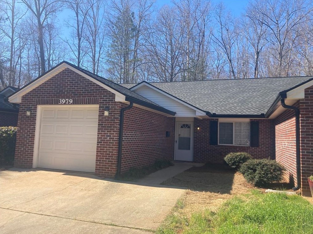 3979 Hidden Hollow Dr, Gainesville, GA 30506