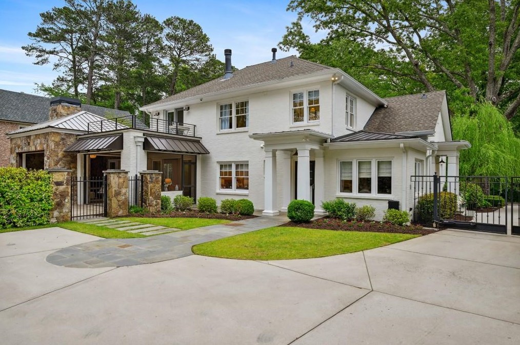 1694 Sussex Rd, Atlanta GA  30306-3062 exterior