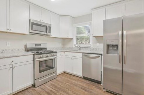 1649 Pine Glen Cir, Decatur GA  30035-1532 exterior