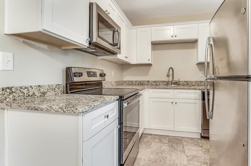 3147 Canary Ct, Decatur GA  30032-3715 exterior