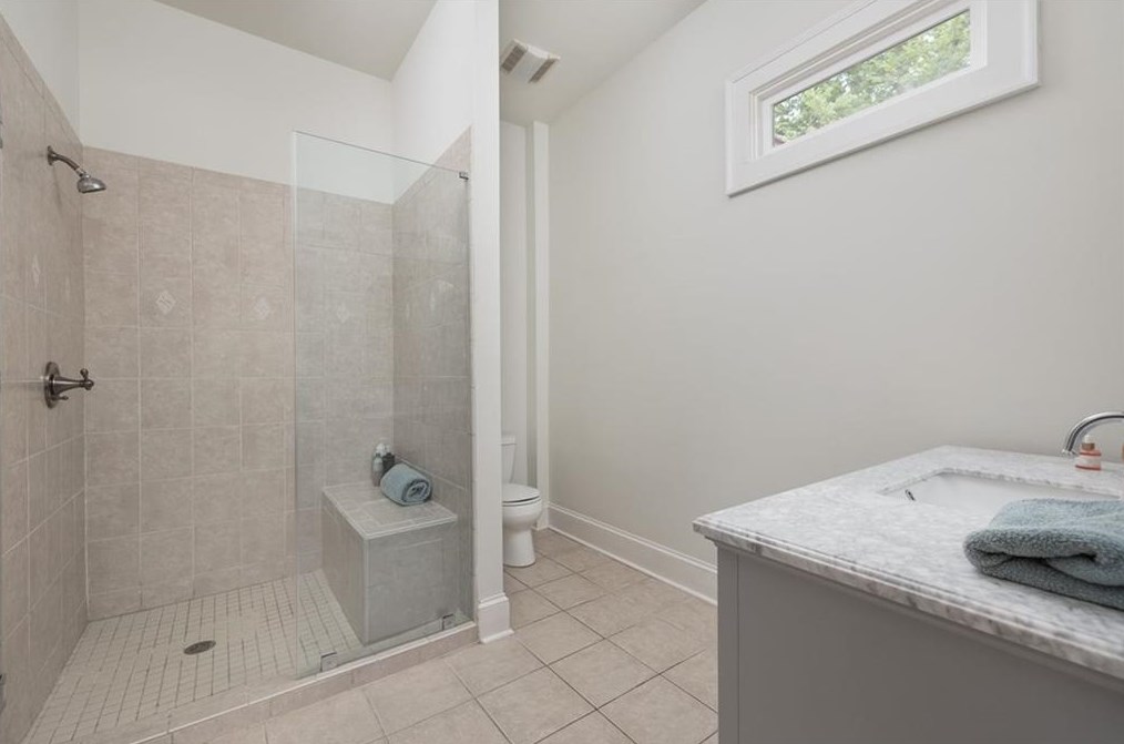 226 Winter Ave, Decatur GA  30030-3569 exterior