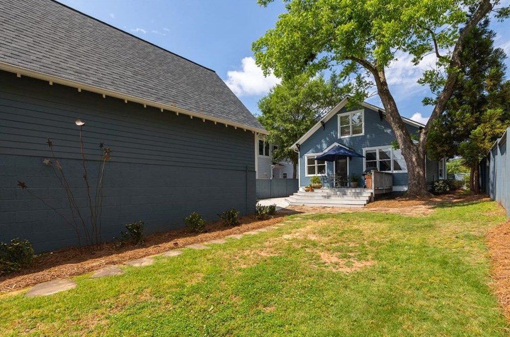 226 Winter Ave, Decatur GA  30030-3569 exterior