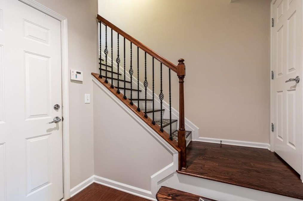 1897 Ridgemont Ln, Decatur GA  30033-4051 exterior