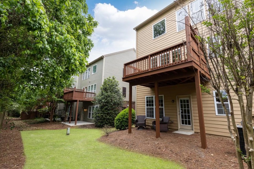 1897 Ridgemont Ln, Decatur GA  30033-4051 exterior