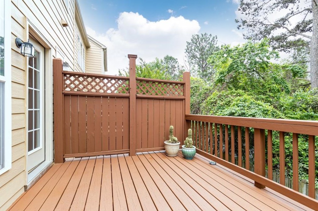 1897 Ridgemont Ln, Decatur GA  30033-4051 exterior