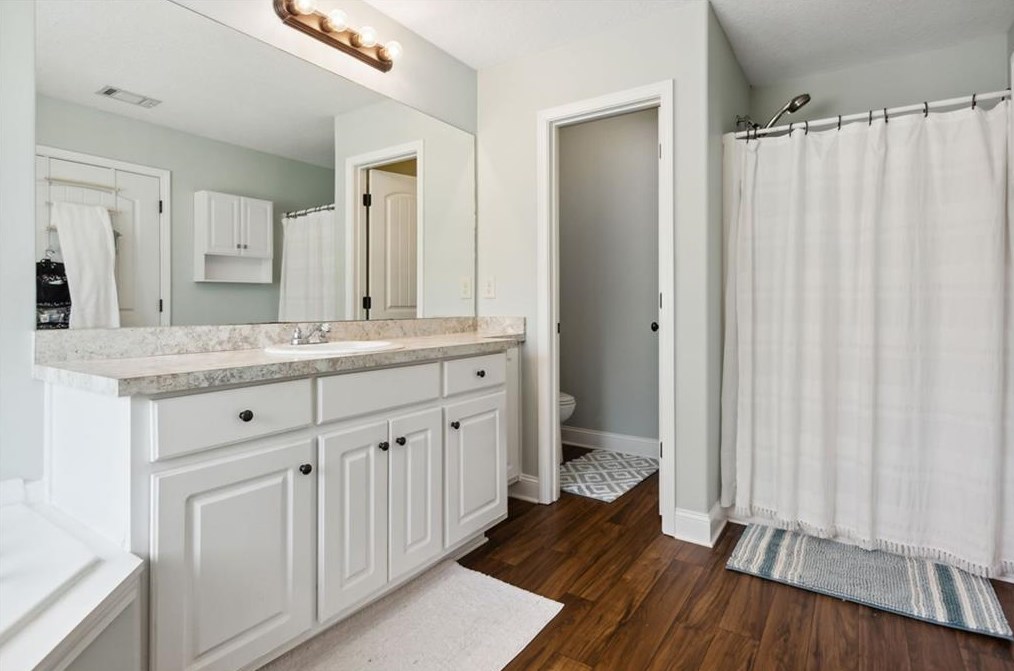 555 Cambridge Farms Dr, Hoschton GA  30548 exterior