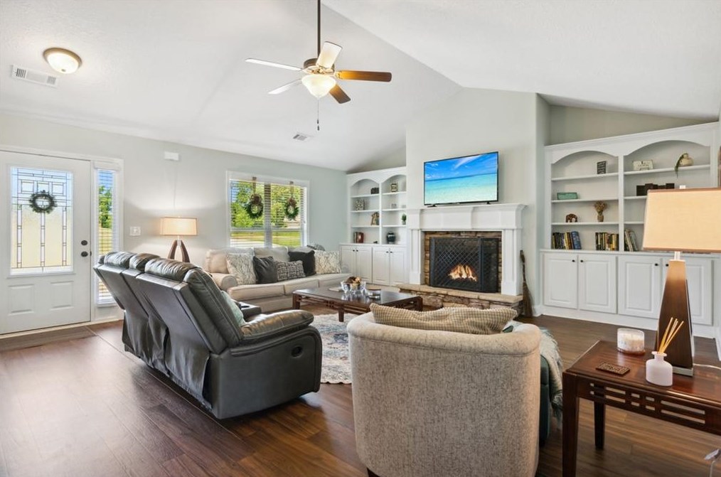 555 Cambridge Farms Dr, Hoschton GA  30548 exterior