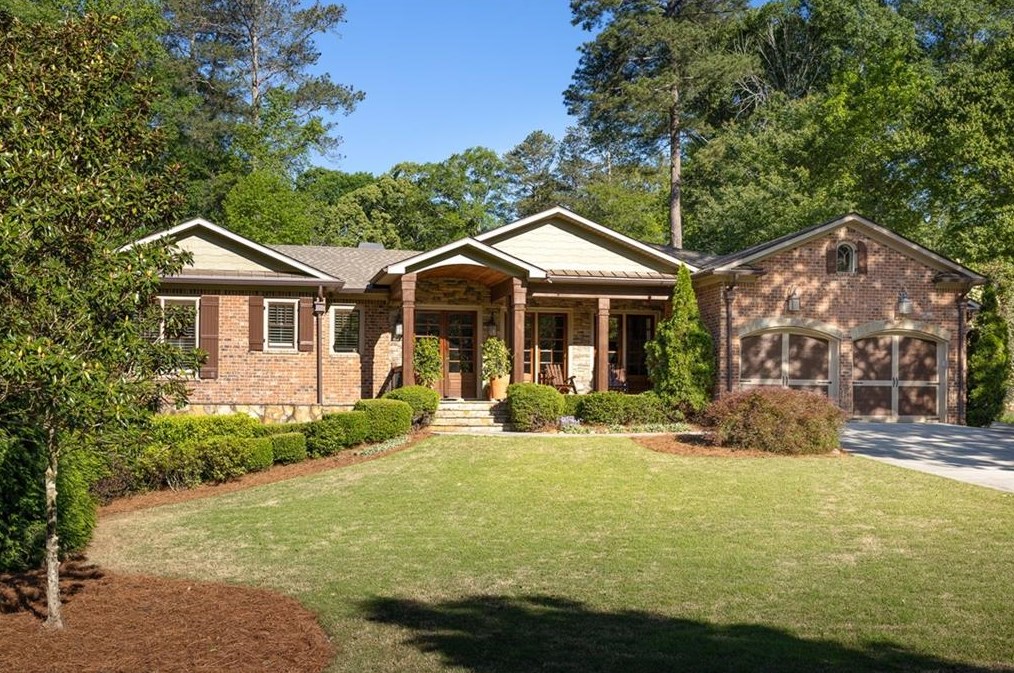 1696 Little Joe Ct, Decatur, GA 30033-1519