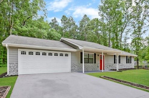 75 E Country Woods Dr, Porterdale, GA 30016