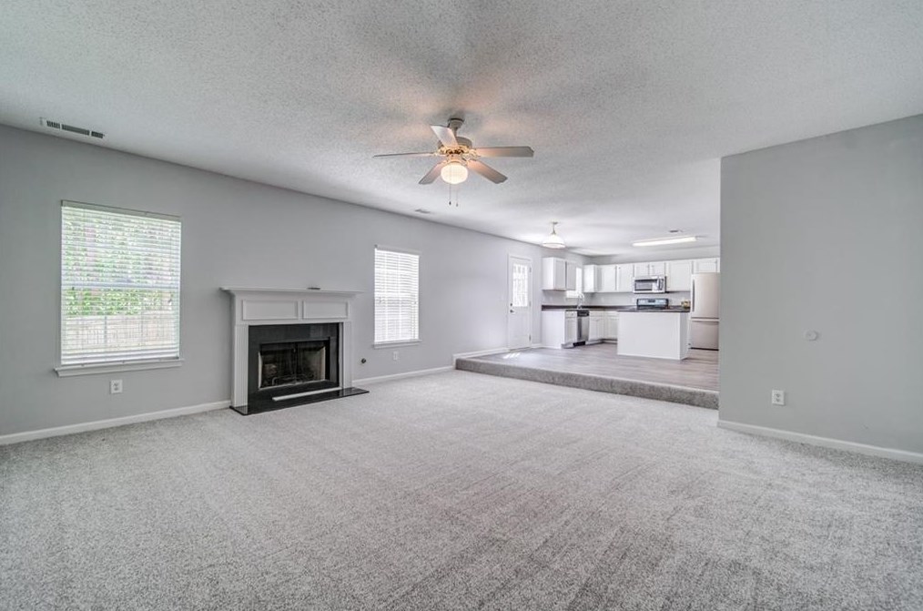 6016 Redtop Loop, Fairburn, GA 30213-4437