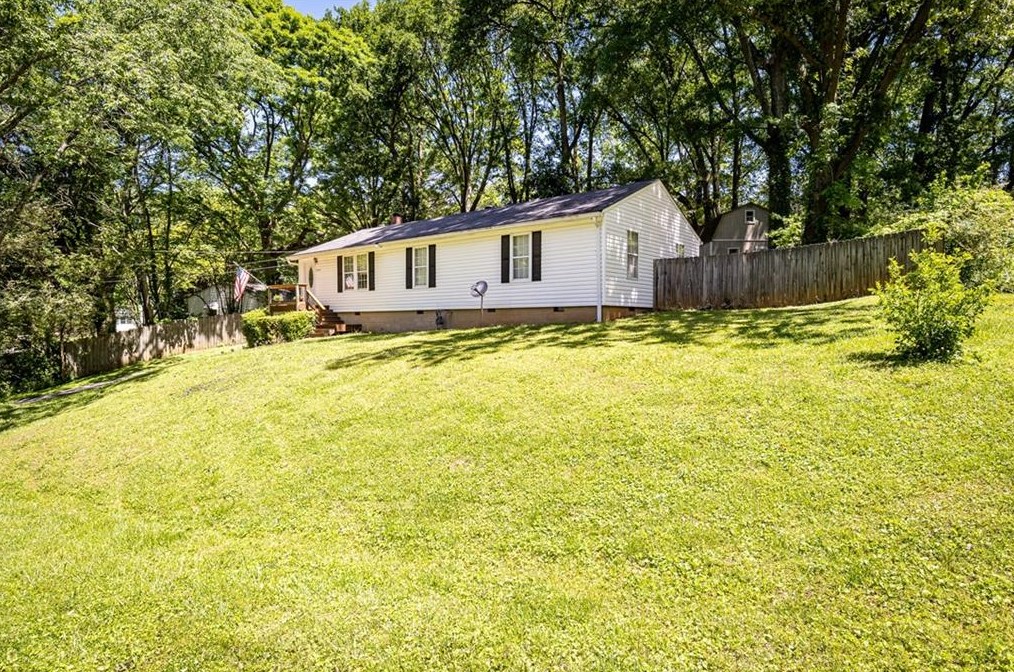 2064 White Oak Circle Nw, Kennesaw, GA 30144