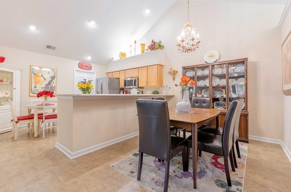 1400 Village Ln, Roswell, GA 30075