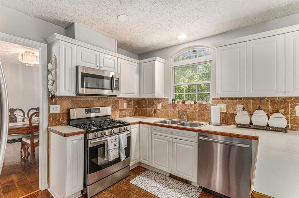 655 Madison Chase Dr, Lawrenceville GA  30045-8550 exterior