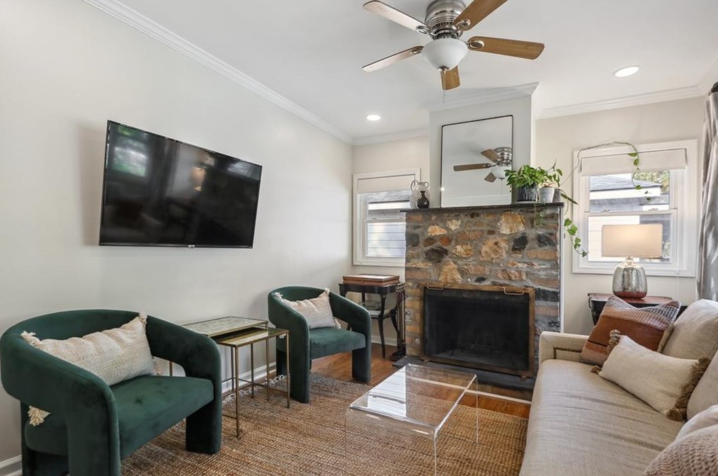 31 Vinson Dr, Atlanta GA  30317-1709 exterior