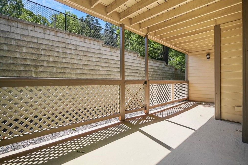 1346 Weatherstone Way, Atlanta GA  30324-4645 exterior