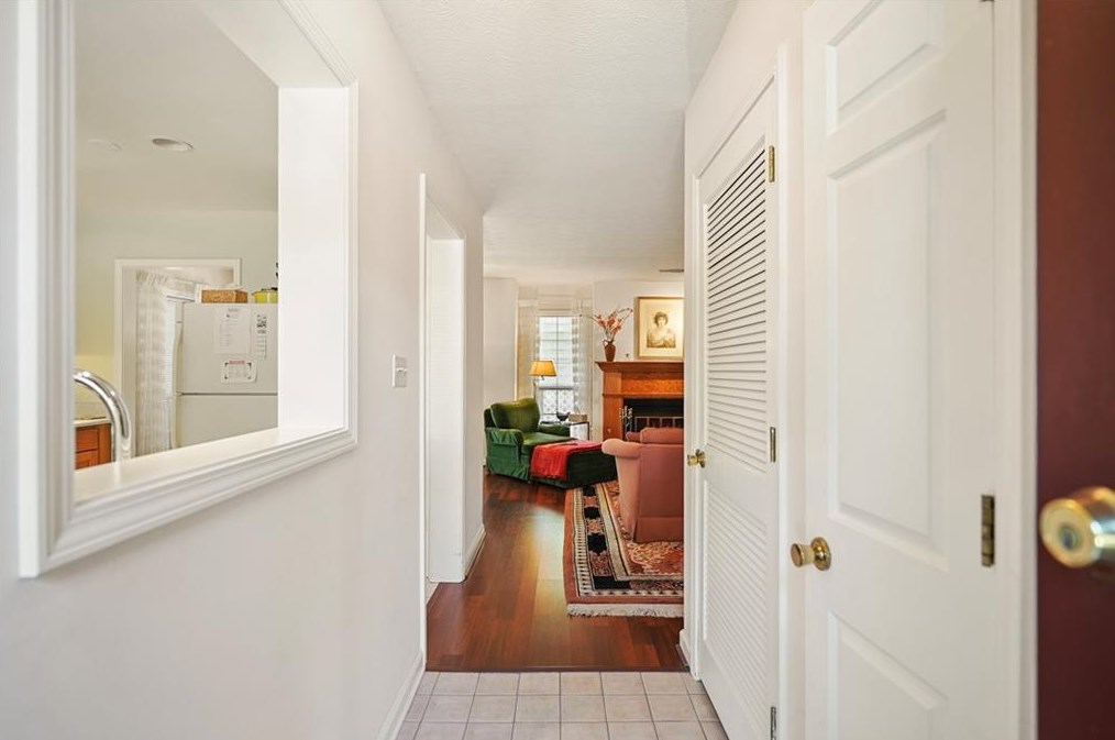 1346 Weatherstone Way, Atlanta GA  30324-4645 exterior