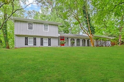 5856 Castle Ln, Norcross, GA 30093