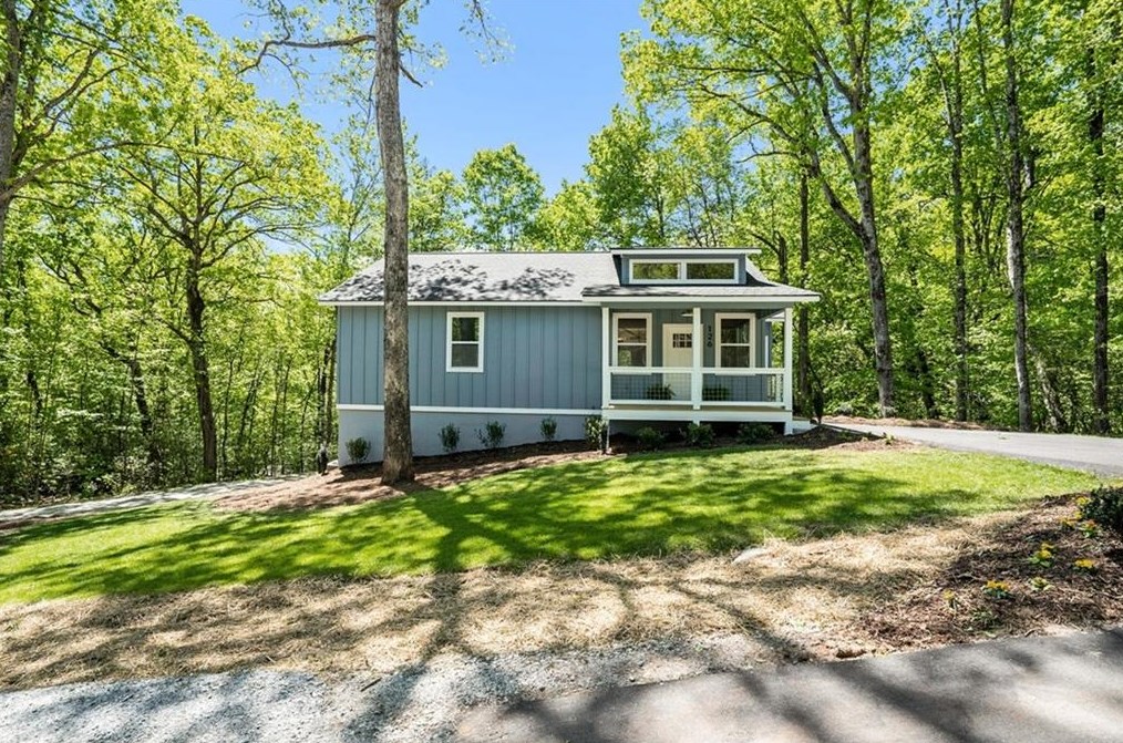 126 Colorado Ln, Clayton, GA 30525