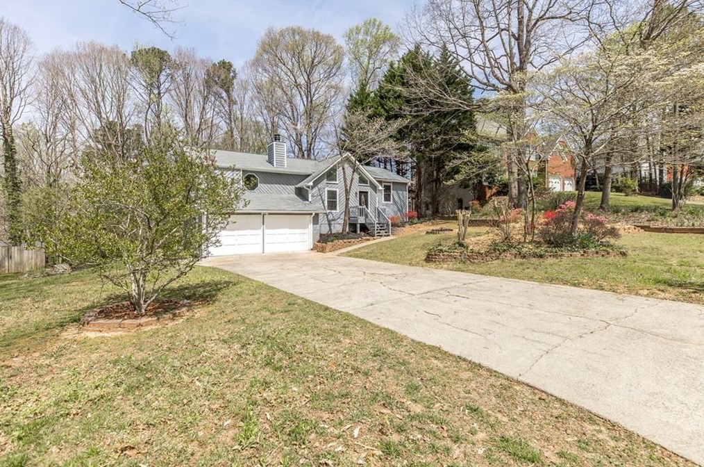 1122 Reading Dr, Acworth, GA 30102-3426