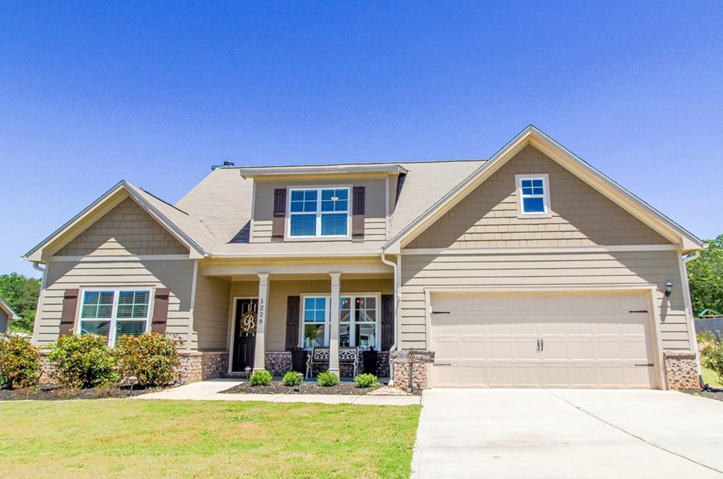 1228 Foster Rd, Statham, GA 30666
