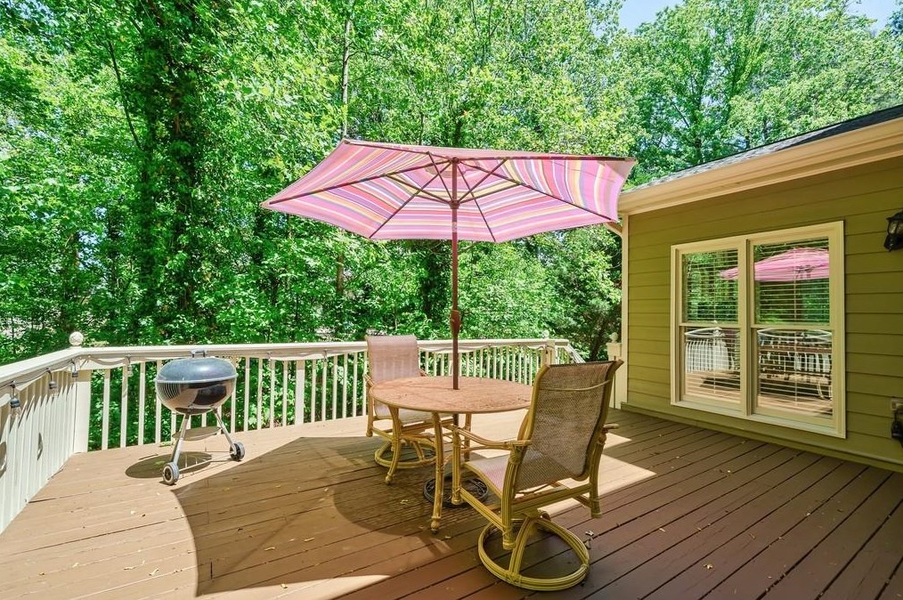 3303 Forest Heights Ct, Dacula GA  30019-7208 exterior