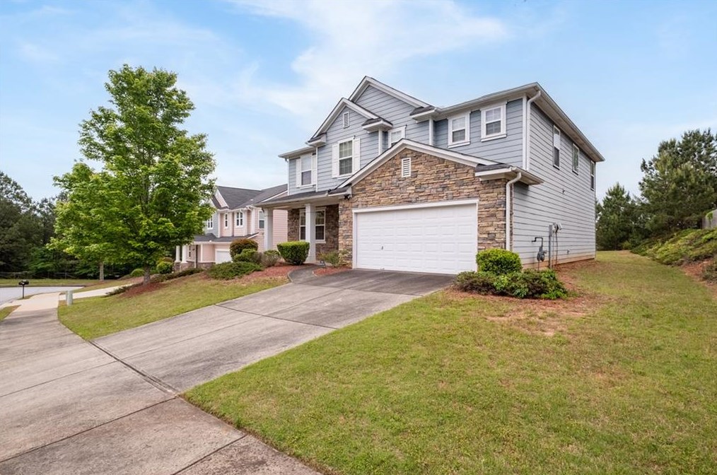 2033 Rolling Rock Ct, Lithia Springs, GA 30122