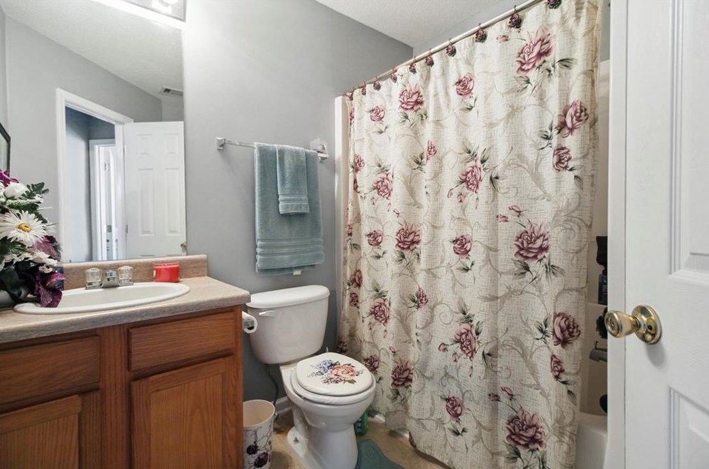 1600 Village Place Cir, Conyers GA  30012-7108 exterior