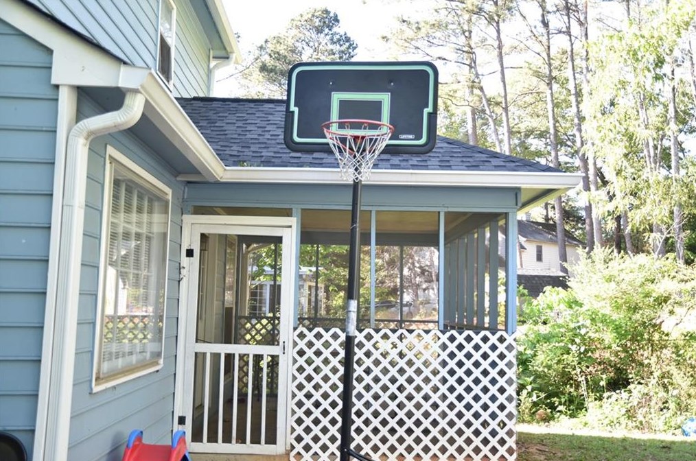 686 Chatham Trl, Jonesboro GA  30238-4460 exterior